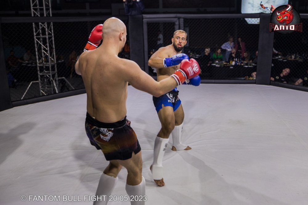 fantom-bull-fight-foto-wojtek-rojek-0842-kopia_resize