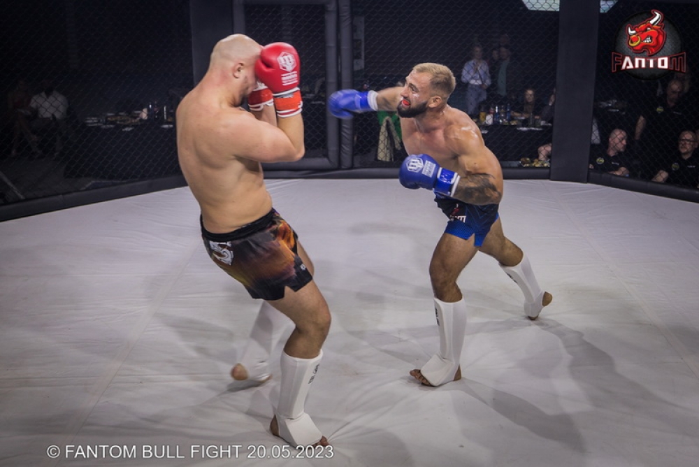 fantom-bull-fight-foto-wojtek-rojek-0864_resize