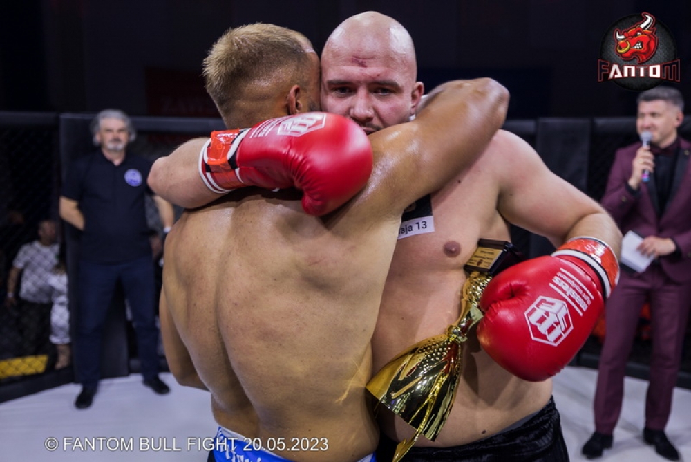 fantom-bull-fight-foto-wojtek-rojek-0910_resize