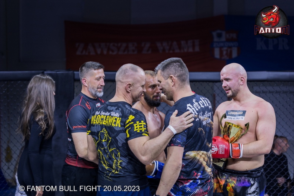 fantom-bull-fight-foto-wojtek-rojek-0916_resize